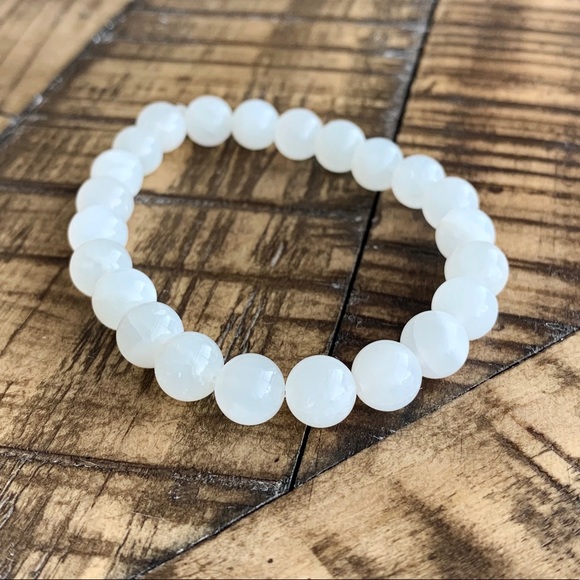 8mm Moonstone Chakra Stretch Bead Bracelet - Picture 2 of 10